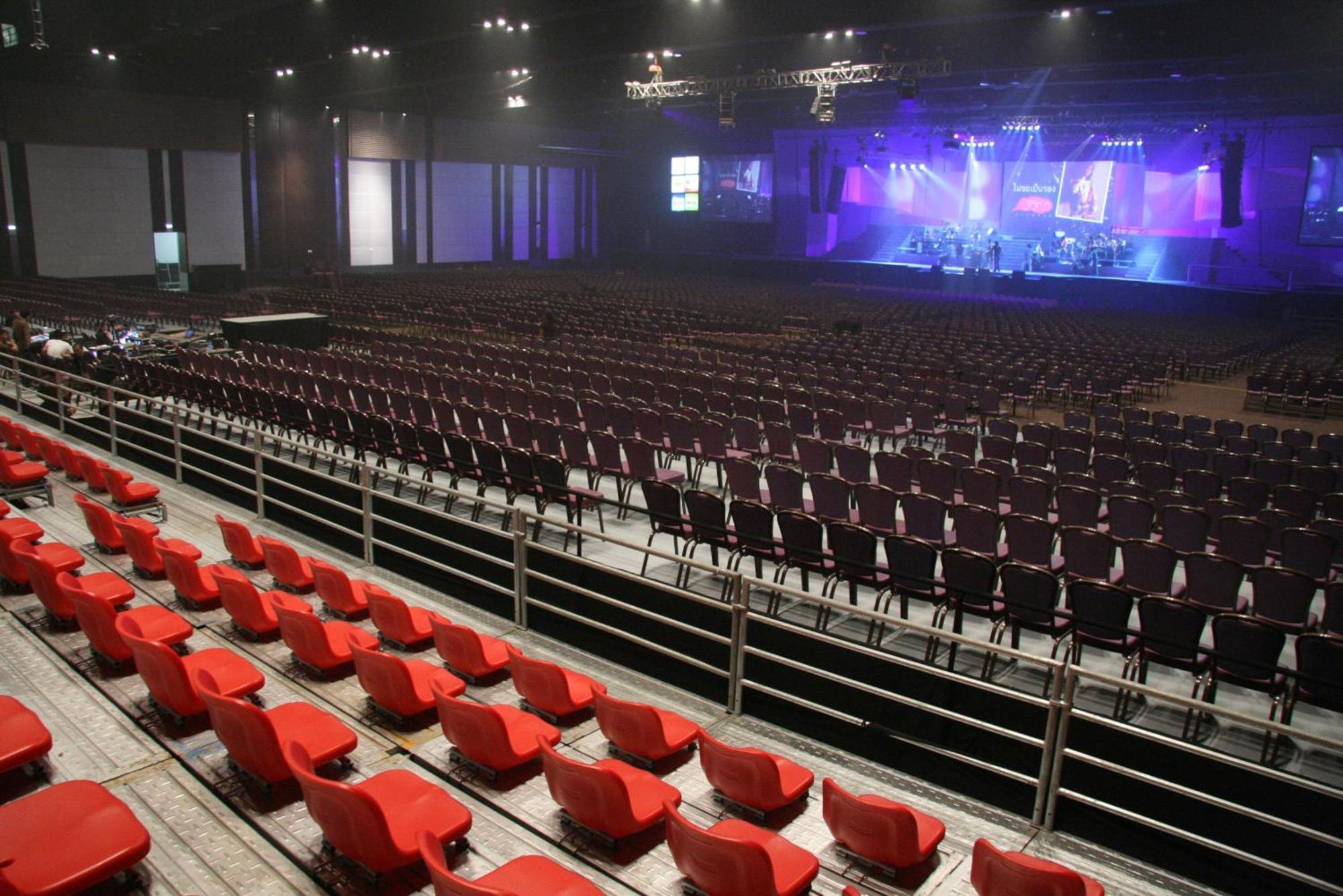 Centara Grand At Centralworld Bangkok Exterior foto The interior of the venue